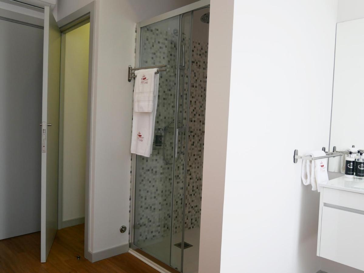 Serra Do Pilar Porto Suites Vila Nova de Gaia Bagian luar foto
